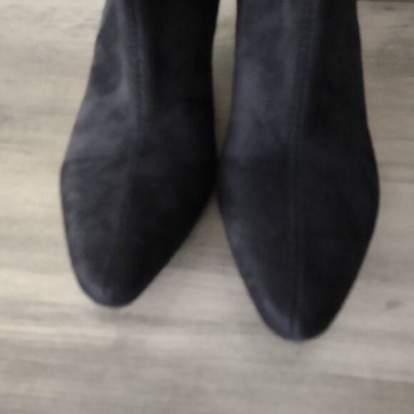 Amelia Grace - soft black faux suede stretch knee high tall boots low heels - 9 - Picture 5 of 11
